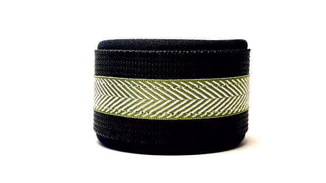 Halsband Frühlingsbrise schwarz