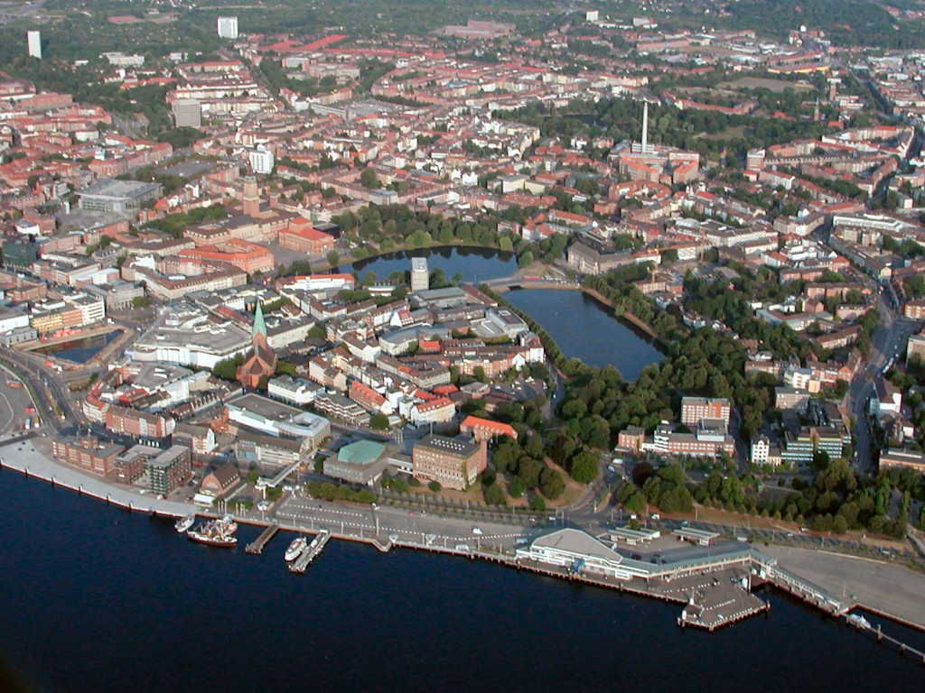 Kiel: Stadtansicht im Hunde-Almanach