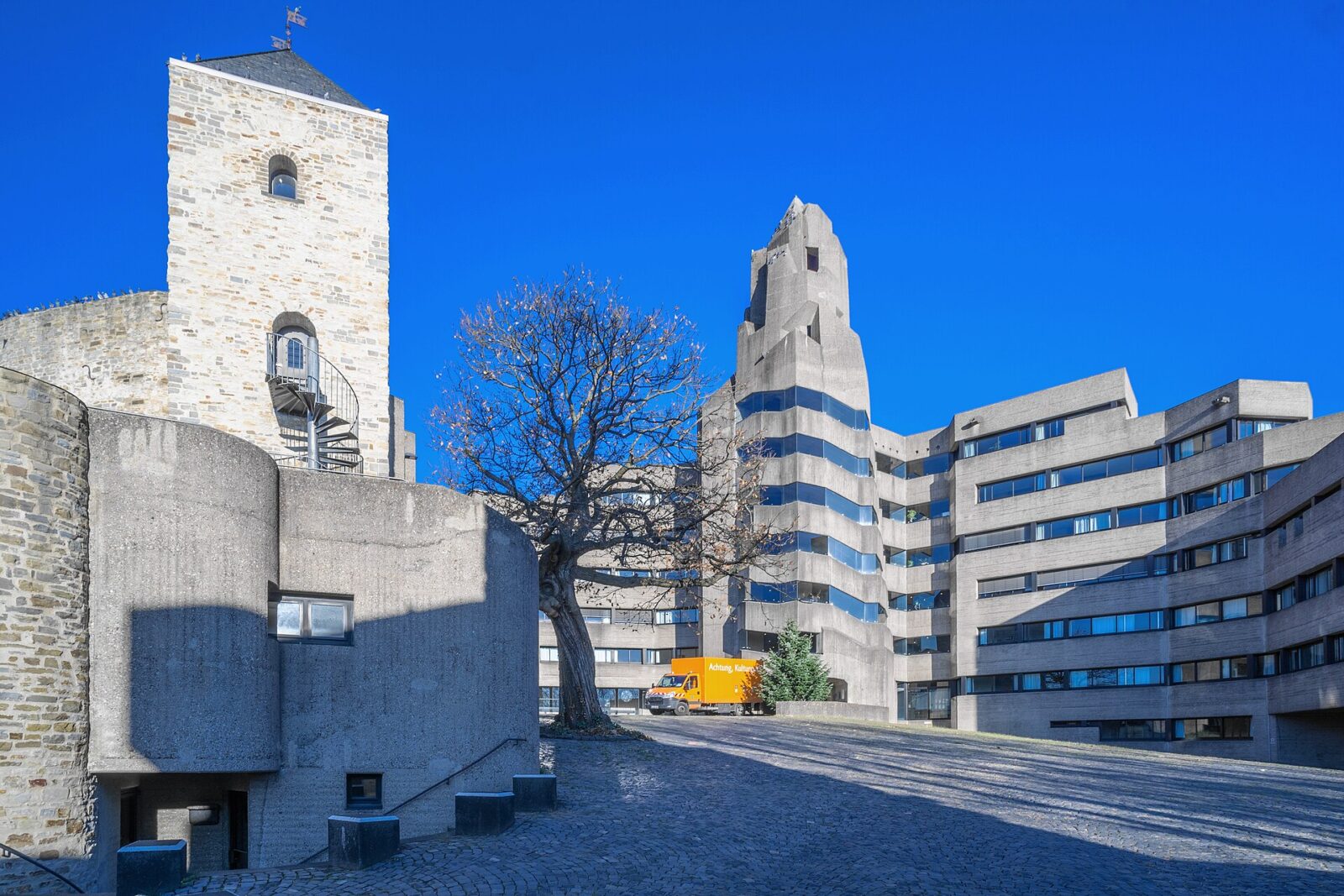 Bergisch Gladbach: Stadtansicht im Hunde-Almanach