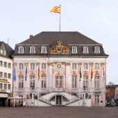 Bonn mit Hund: Regeln, Hundeschulen & Alltag Bonn: Stadtansicht im Hunde-Almanach