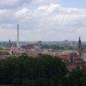 Erlangen mit Hund: Regeln, Hundeschulen & Alltag Erlangen: Stadtansicht im Hunde-Almanach
