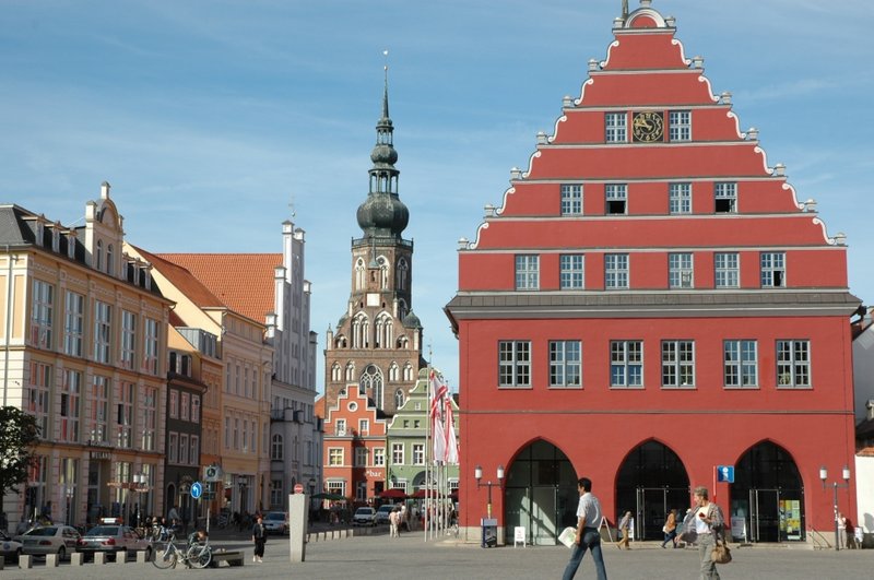 Greifswald: Stadtansicht im Hunde-Almanach