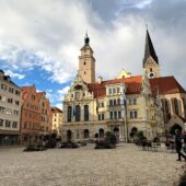 Ingolstadt mit Hund: Regeln, Hundeschulen & Alltag Ingolstadt: Stadtansicht im Hunde-Almanach