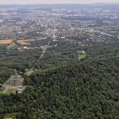 Kassel mit Hund: Regeln, Hundeschulen & Alltag Kassel: Stadtansicht im Hunde-Almanach