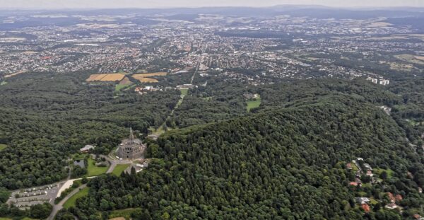 Kassel: Stadtansicht im Hunde-Almanach