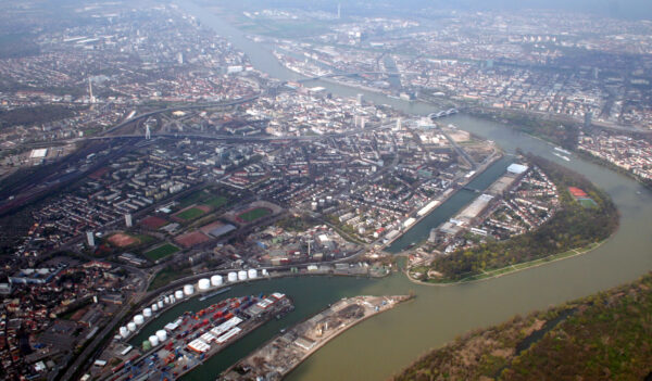 Ludwigshafen am Rhein: Stadtansicht im Hunde-Almanach
