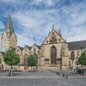 Paderborn mit Hund: Regeln, Hundeschulen & Alltag Paderborn: Stadtansicht im Hunde-Almanach