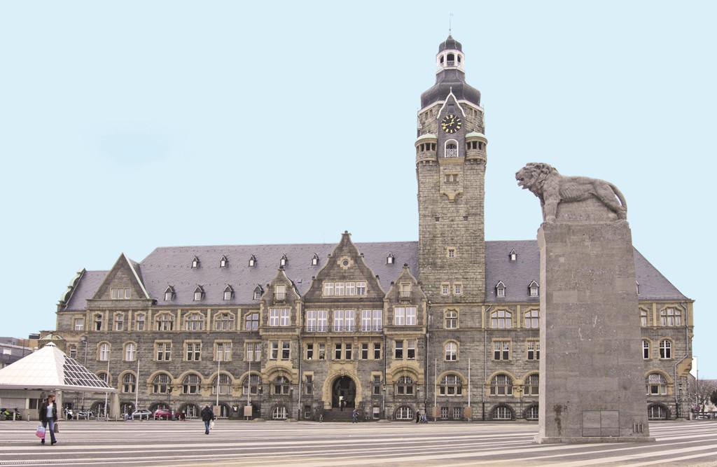 Remscheid: Stadtansicht im Hunde-Almanach