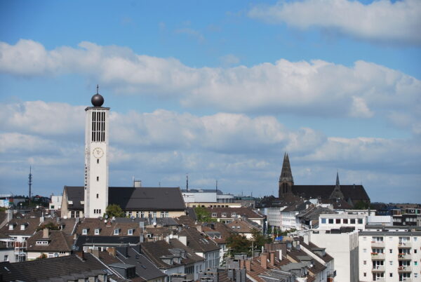 Solingen: Stadtansicht im Hunde-Almanach