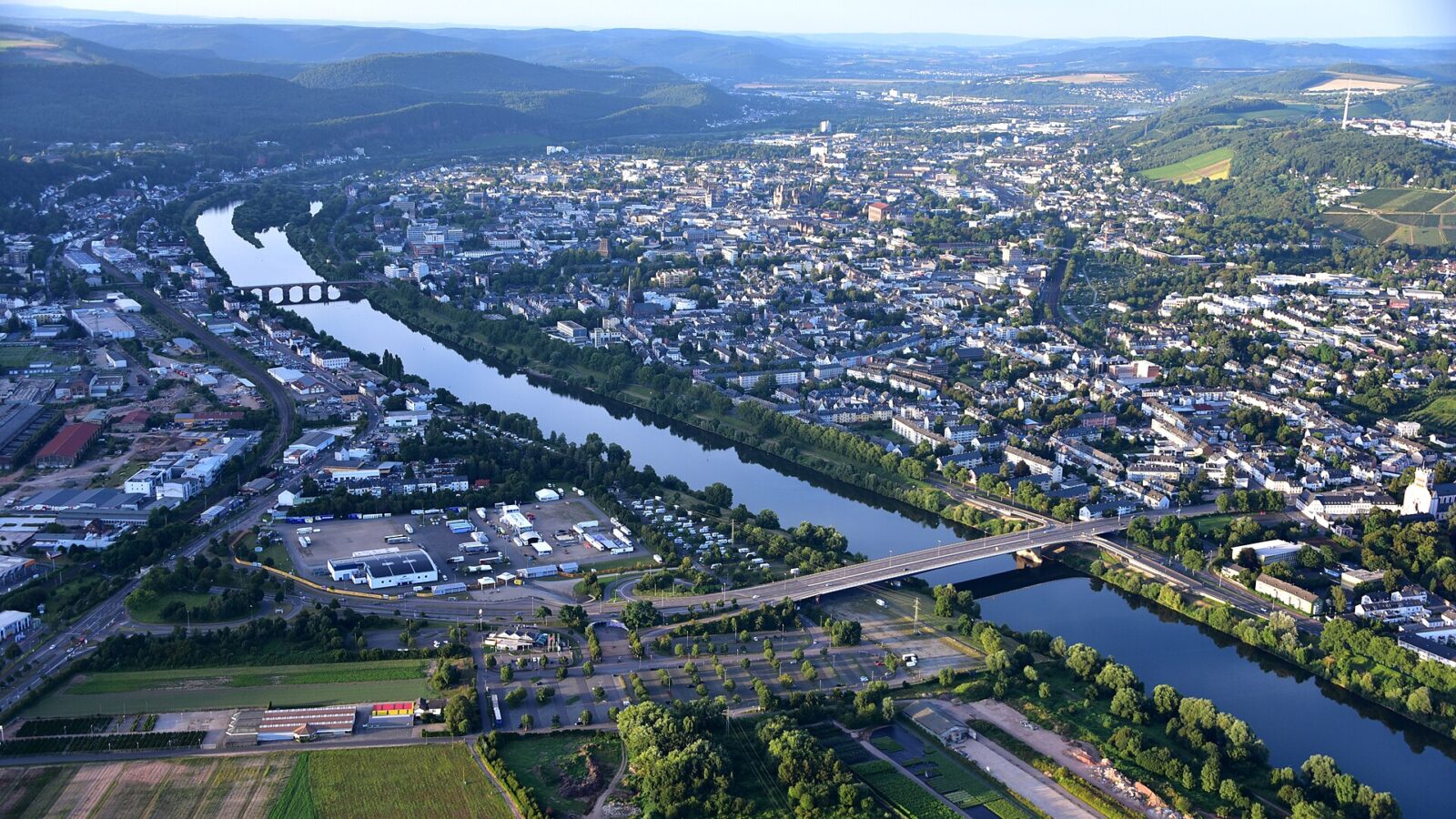 Trier: Stadtansicht im Hunde-Almanach